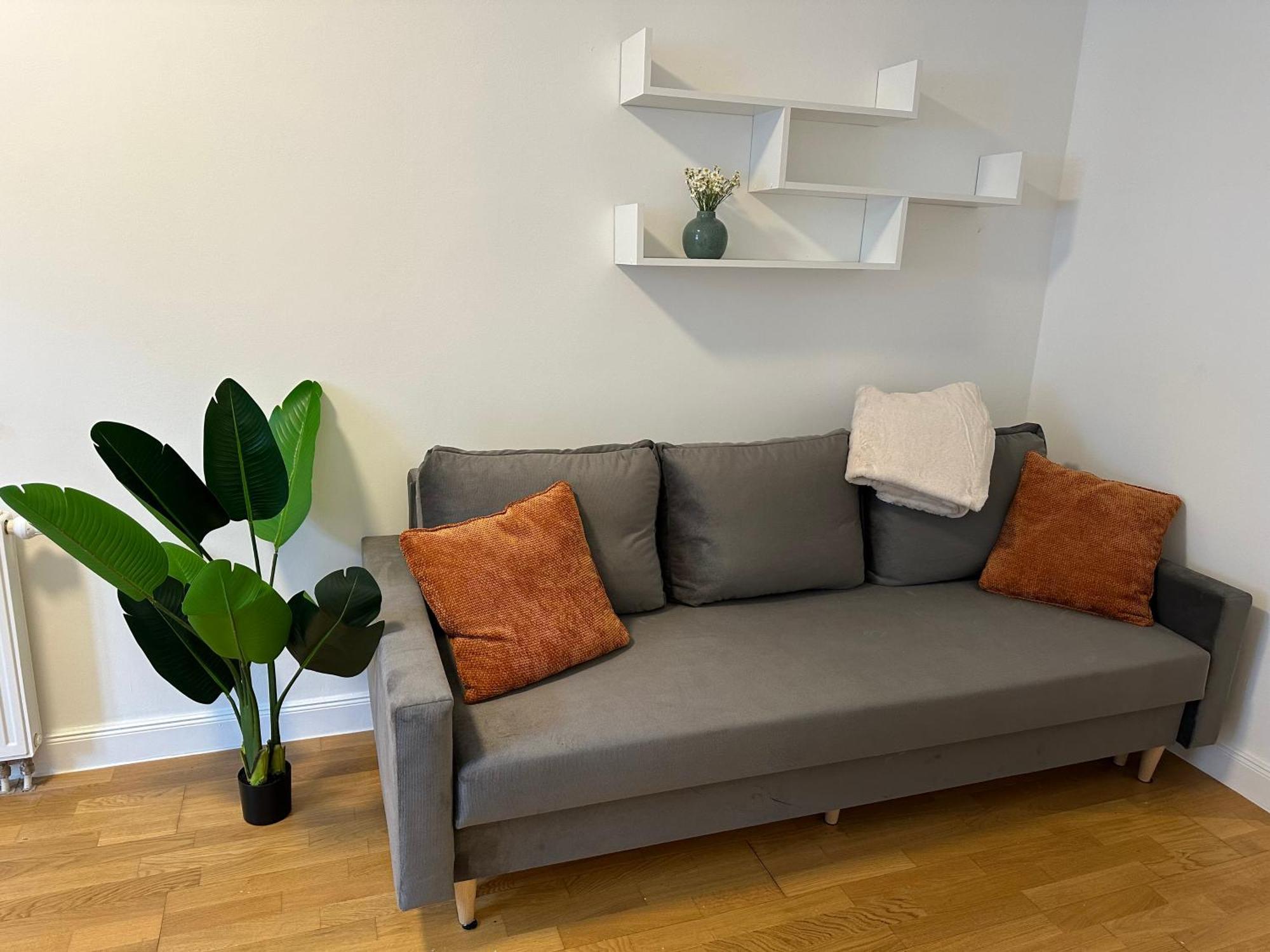 Bella Casa - Business&Family, 100M Zum Konzerteingang Schloss, Parkplatz, Smarttv, Netflix, Waschmaschine, 24H Checkin, 36Qm, Ap 12 Ludwigsburg Luaran gambar